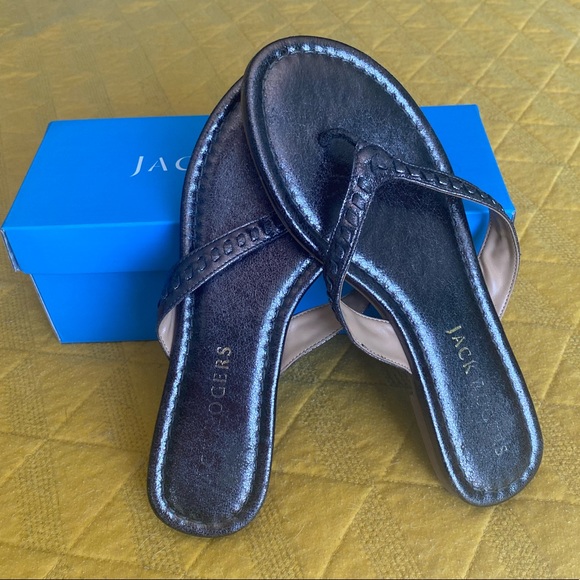 Jack Rogers metallic Collins flip flops in pewter - Picture 1 of 5
